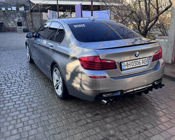 Серый БМВ 5 Серия, объемом двигателя 2.98 л и пробегом 161 тыс. км за 19500 $, фото 4 на Automoto.ua