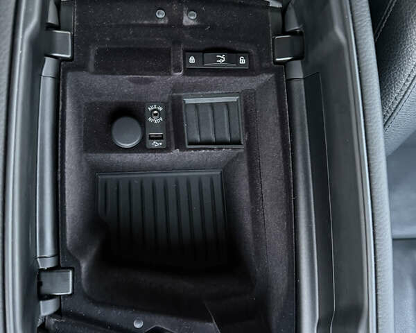 Сірий БМВ 5 Серія, об'ємом двигуна 2 л та пробігом 160 тис. км за 13900 $, фото 28 на Automoto.ua