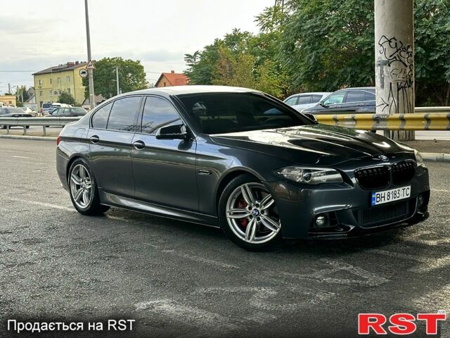 БМВ 5 Серия 2016 в Одессе на Automoto.ua Серый БМВ 5 Серия, объемом двигателя 3 л и пробегом 180 тыс. км за 18000 $, фото 2 на Automoto.ua