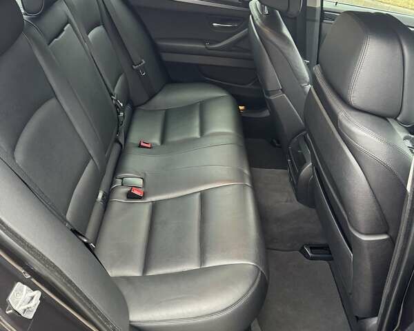 Серый БМВ 5 Серия, объемом двигателя 2 л и пробегом 192 тыс. км за 24500 $, фото 24 на Automoto.ua