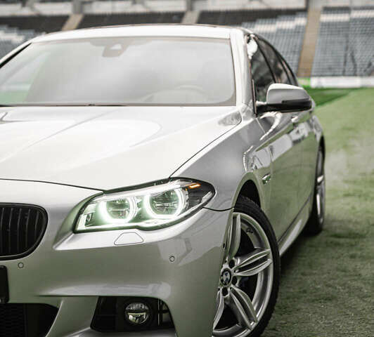 Серый БМВ 5 Серия, объемом двигателя 4.39 л и пробегом 111 тыс. км за 26500 $, фото 5 на Automoto.ua