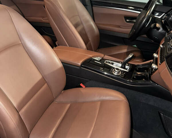 Сірий БМВ 5 Серія, об'ємом двигуна 2 л та пробігом 147 тис. км за 15500 $, фото 11 на Automoto.ua