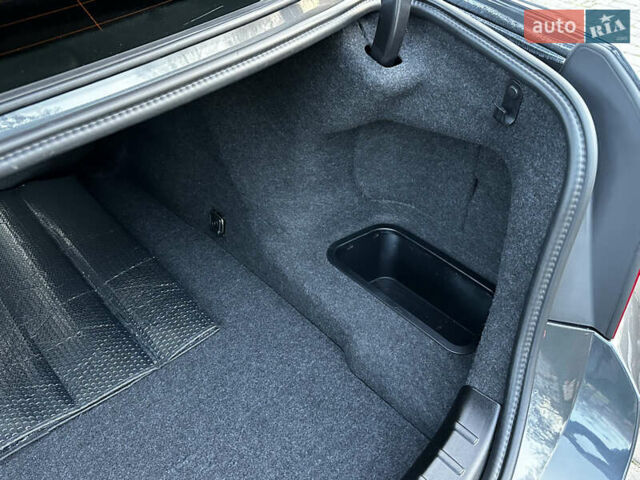 Серый БМВ 5 Серия, объемом двигателя 3 л и пробегом 65 тыс. км за 25500 $, фото 68 на Automoto.ua