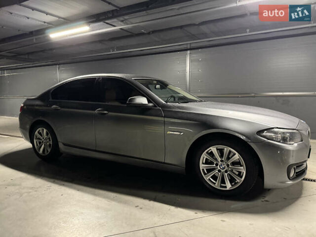 БМВ 5 Серия 2016 в Киеве на Automoto.ua Серый БМВ 5 Серия, объемом двигателя 2 л и пробегом 209 тыс. км за 16500 $, фото 4 на Automoto.ua