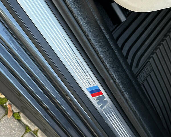 Серый БМВ 5 Серия, объемом двигателя 3 л и пробегом 65 тыс. км за 25500 $, фото 22 на Automoto.ua