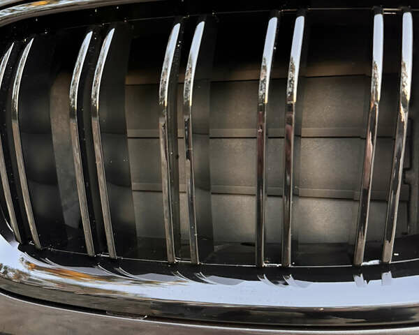 Серый БМВ 5 Серия, объемом двигателя 3 л и пробегом 177 тыс. км за 17500 $, фото 10 на Automoto.ua