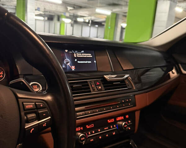 Сірий БМВ 5 Серія, об'ємом двигуна 2 л та пробігом 147 тис. км за 15500 $, фото 13 на Automoto.ua