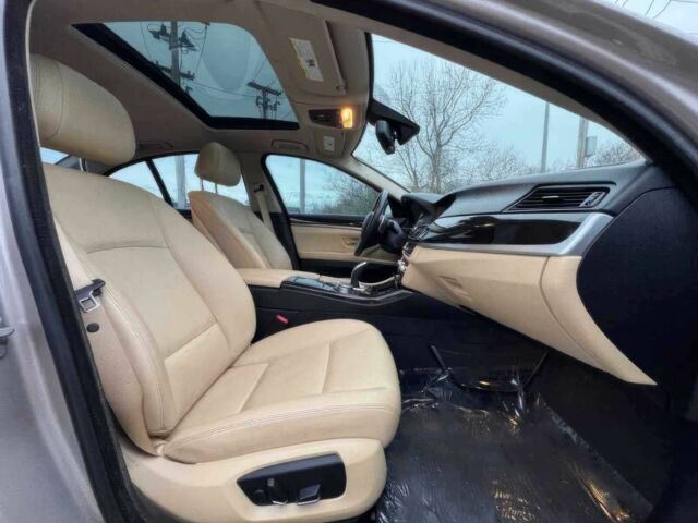 Сірий БМВ 5 Серія, об'ємом двигуна 2 л та пробігом 76 тис. км за 10800 $, фото 9 на Automoto.ua