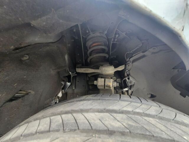 Сірий БМВ 5 Серія, об'ємом двигуна 2 л та пробігом 99 тис. км за 13600 $, фото 24 на Automoto.ua