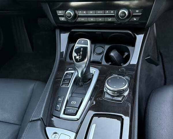 Сірий БМВ 5 Серія, об'ємом двигуна 2 л та пробігом 160 тис. км за 13900 $, фото 29 на Automoto.ua