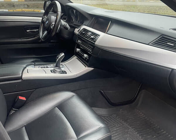 Серый БМВ 5 Серия, объемом двигателя 2.98 л и пробегом 170 тыс. км за 25000 $, фото 9 на Automoto.ua