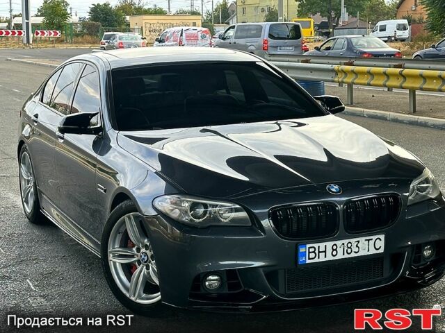 БМВ 5 Серия 2016 в Одессе на Automoto.ua Серый БМВ 5 Серия, объемом двигателя 3 л и пробегом 180 тыс. км за 18000 $, фото 1 на Automoto.ua