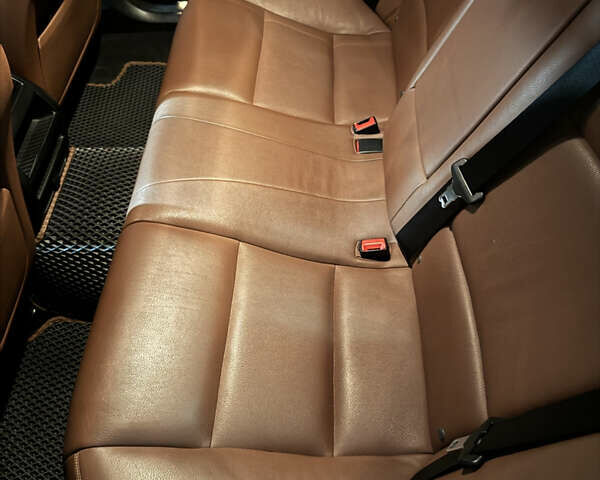 БМВ 5 Серия 2016 в Киеве на Automoto.ua Серый БМВ 5 Серия, объемом двигателя 2 л и пробегом 209 тыс. км за 16500 $, фото 14 на Automoto.ua