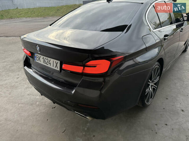 Серый БМВ 5 Серия, объемом двигателя 2 л и пробегом 149 тыс. км за 27800 $, фото 12 на Automoto.ua