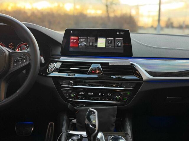 Серый БМВ 5 Серия, объемом двигателя 4.4 л и пробегом 149 тыс. км за 36800 $, фото 13 на Automoto.ua