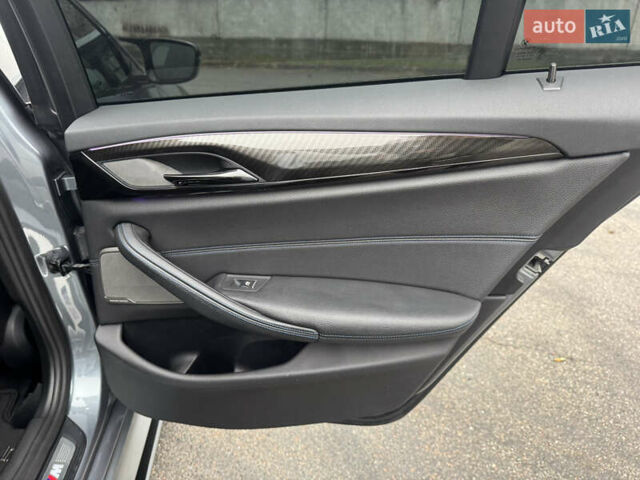Сірий БМВ 5 Серія, об'ємом двигуна 3 л та пробігом 141 тис. км за 29999 $, фото 25 на Automoto.ua