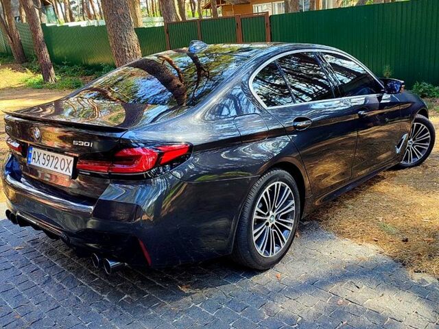 Серый БМВ 5 Серия, объемом двигателя 2 л и пробегом 137 тыс. км за 27500 $, фото 1 на Automoto.ua
