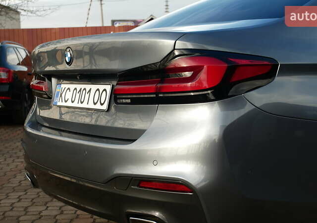 Серый БМВ 5 Серия, объемом двигателя 2 л и пробегом 181 тыс. км за 25900 $, фото 9 на Automoto.ua