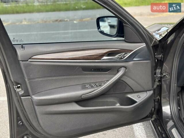 Сірий БМВ 5 Серія, об'ємом двигуна 2 л та пробігом 94 тис. км за 28999 $, фото 18 на Automoto.ua