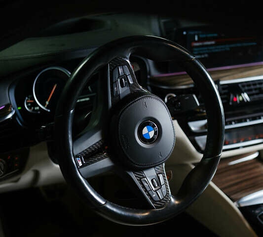 Серый БМВ 5 Серия, объемом двигателя 3 л и пробегом 150 тыс. км за 37500 $, фото 13 на Automoto.ua