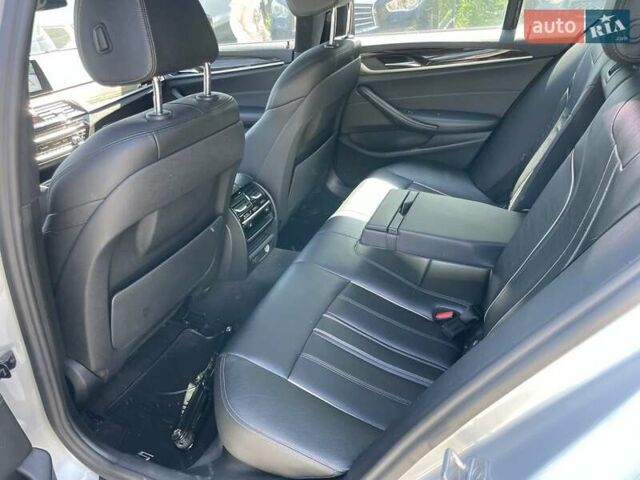 Сірий БМВ 5 Серія, об'ємом двигуна 2 л та пробігом 208 тис. км за 19500 $, фото 5 на Automoto.ua