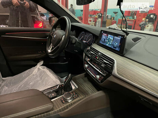 Сірий БМВ 5 Серія, об'ємом двигуна 2 л та пробігом 101 тис. км за 30999 $, фото 1 на Automoto.ua