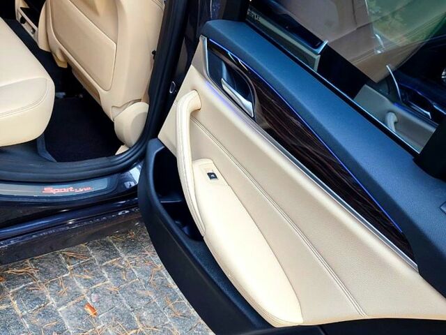 Серый БМВ 5 Серия, объемом двигателя 2 л и пробегом 137 тыс. км за 27500 $, фото 7 на Automoto.ua