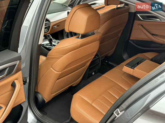 Сірий БМВ 5 Серія, об'ємом двигуна 2 л та пробігом 234 тис. км за 24999 $, фото 28 на Automoto.ua