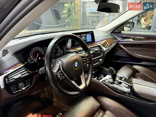Сірий БМВ 5 Серія, об'ємом двигуна 2.99 л та пробігом 164 тис. км за 38900 $, фото 18 на Automoto.ua