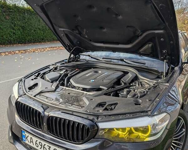 Серый БМВ 5 Серия, объемом двигателя 3 л и пробегом 139 тыс. км за 36600 $, фото 23 на Automoto.ua