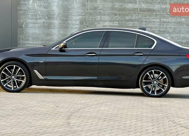 Серый БМВ 5 Серия, объемом двигателя 3 л и пробегом 254 тыс. км за 33500 $, фото 4 на Automoto.ua
