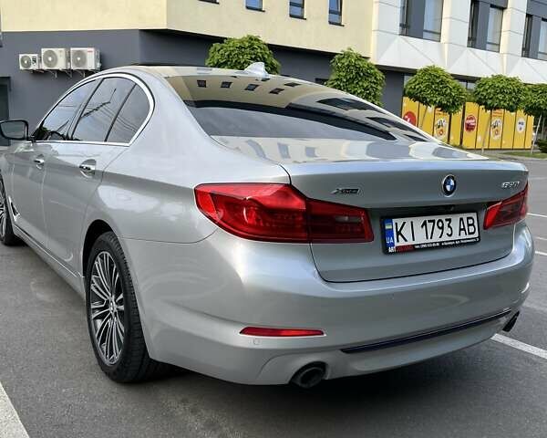 Сірий БМВ 5 Серія, об'ємом двигуна 2 л та пробігом 100 тис. км за 28500 $, фото 10 на Automoto.ua