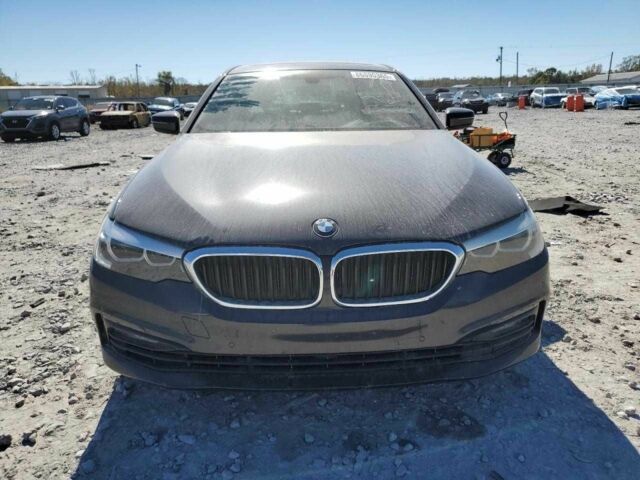 Серый БМВ 5 Серия, объемом двигателя 2 л и пробегом 193 тыс. км за 19000 $, фото 4 на Automoto.ua