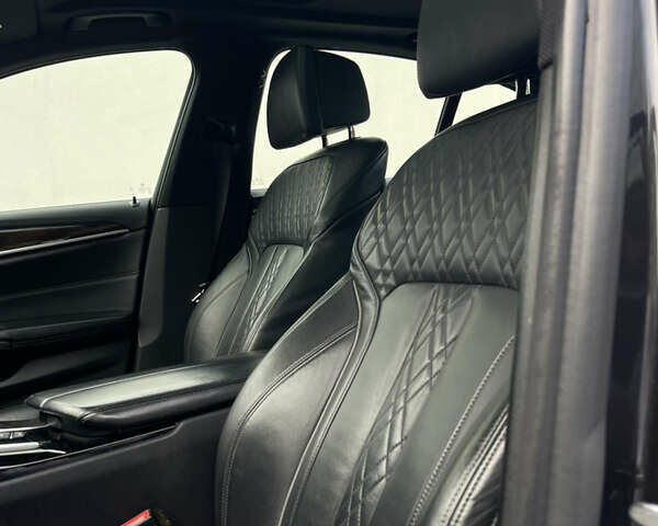 Серый БМВ 5 Серия, объемом двигателя 2 л и пробегом 196 тыс. км за 21999 $, фото 30 на Automoto.ua