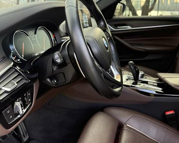 Сірий БМВ 5 Серія, об'ємом двигуна 2 л та пробігом 55 тис. км за 31200 $, фото 24 на Automoto.ua