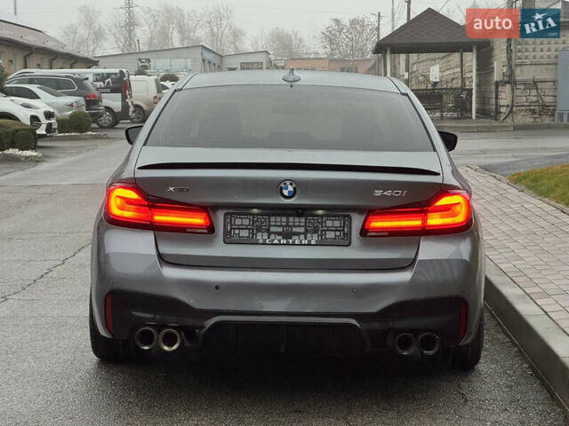 Серый БМВ 5 Серия, объемом двигателя 3 л и пробегом 120 тыс. км за 34900 $, фото 6 на Automoto.ua