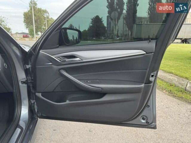 Серый БМВ 5 Серия, объемом двигателя 2 л и пробегом 118 тыс. км за 29500 $, фото 20 на Automoto.ua