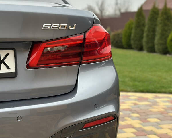 Сірий БМВ 5 Серія, об'ємом двигуна 2 л та пробігом 180 тис. км за 25999 $, фото 9 на Automoto.ua