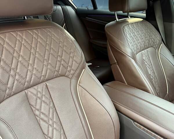 Сірий БМВ 5 Серія, об'ємом двигуна 2 л та пробігом 55 тис. км за 31200 $, фото 33 на Automoto.ua