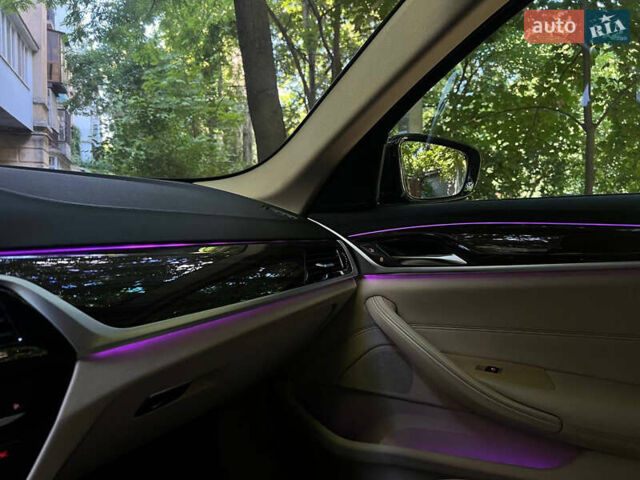 Серый БМВ 5 Серия, объемом двигателя 2 л и пробегом 137 тыс. км за 27499 $, фото 27 на Automoto.ua