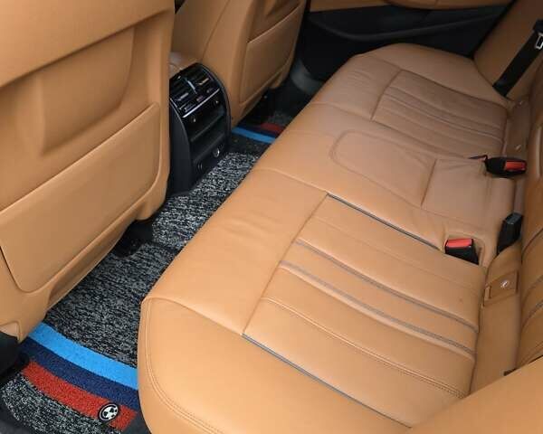 Серый БМВ 5 Серия, объемом двигателя 2 л и пробегом 128 тыс. км за 29990 $, фото 13 на Automoto.ua