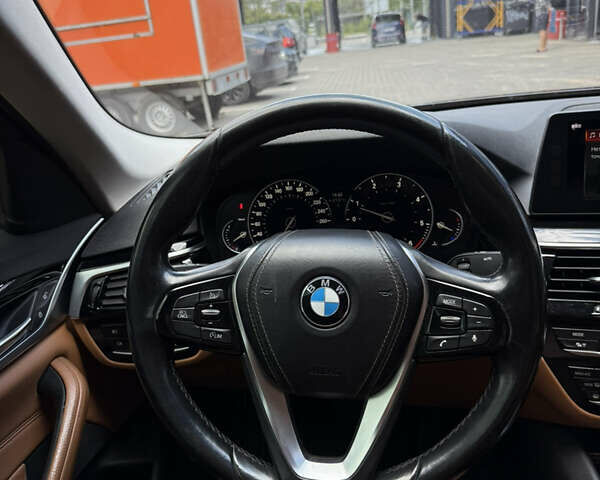 Сірий БМВ 5 Серія, об'ємом двигуна 2 л та пробігом 147 тис. км за 30300 $, фото 33 на Automoto.ua