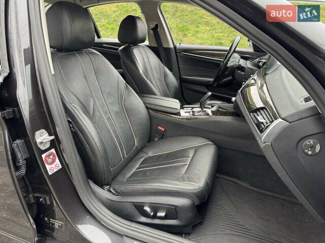 Серый БМВ 5 Серия, объемом двигателя 2 л и пробегом 248 тыс. км за 28500 $, фото 11 на Automoto.ua