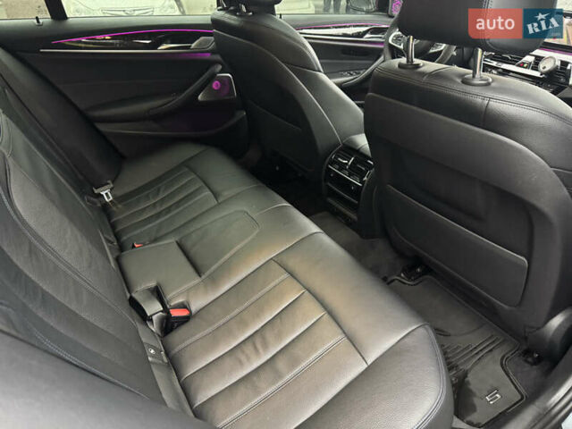 Серый БМВ 5 Серия, объемом двигателя 3 л и пробегом 120 тыс. км за 34900 $, фото 26 на Automoto.ua