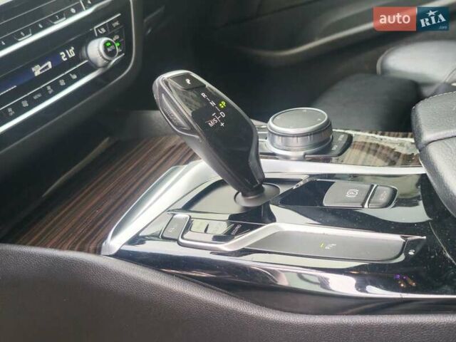Серый БМВ 5 Серия, объемом двигателя 2 л и пробегом 166 тыс. км за 26500 $, фото 31 на Automoto.ua