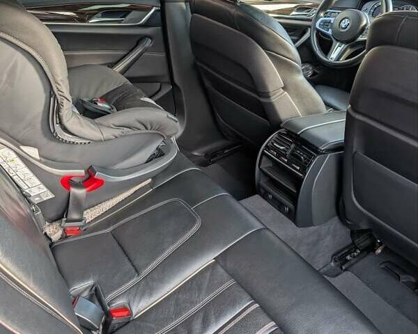 Серый БМВ 5 Серия, объемом двигателя 3 л и пробегом 139 тыс. км за 36600 $, фото 16 на Automoto.ua