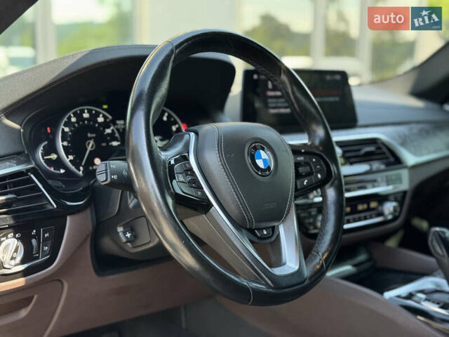 Сірий БМВ 5 Серія, об'ємом двигуна 3 л та пробігом 115 тис. км за 36500 $, фото 16 на Automoto.ua