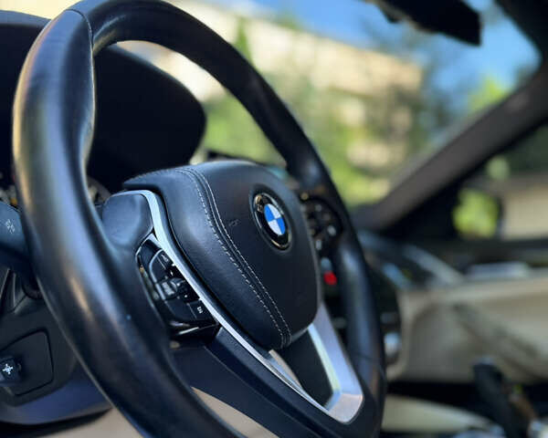 Серый БМВ 5 Серия, объемом двигателя 2 л и пробегом 194 тыс. км за 24900 $, фото 25 на Automoto.ua