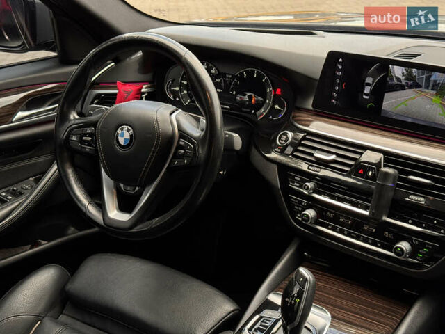 Серый БМВ 5 Серия, объемом двигателя 2 л и пробегом 135 тыс. км за 27500 $, фото 10 на Automoto.ua