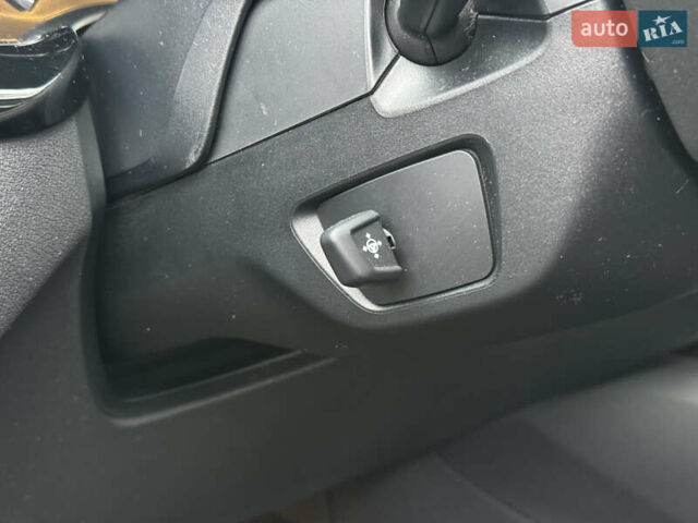 Серый БМВ 5 Серия, объемом двигателя 2 л и пробегом 248 тыс. км за 28500 $, фото 17 на Automoto.ua